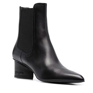 Salvatore Ferragamo Chelsea Boots Size 7 Black Leather